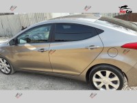 Hyundai Elantra - 2013