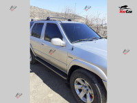 Nissan Pathfinder - 2004