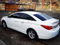 Hyundai Sonata - 2013