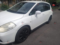 Nissan Tiida - 2004