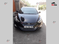 Hyundai Elantra - 2012