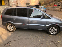 Opel Zafira - 2004